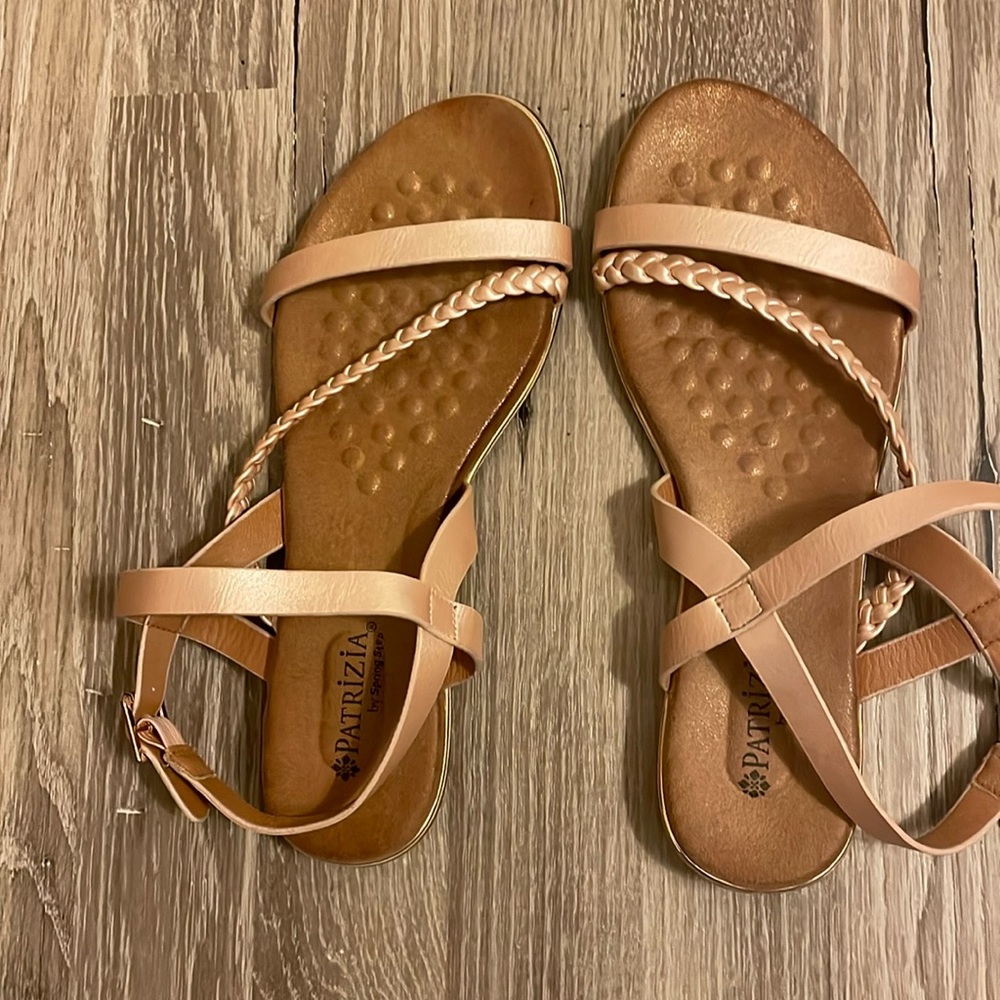 Spongy Rose gold sandals